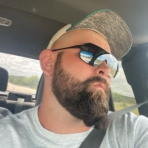 Meet your Posher, Thomas